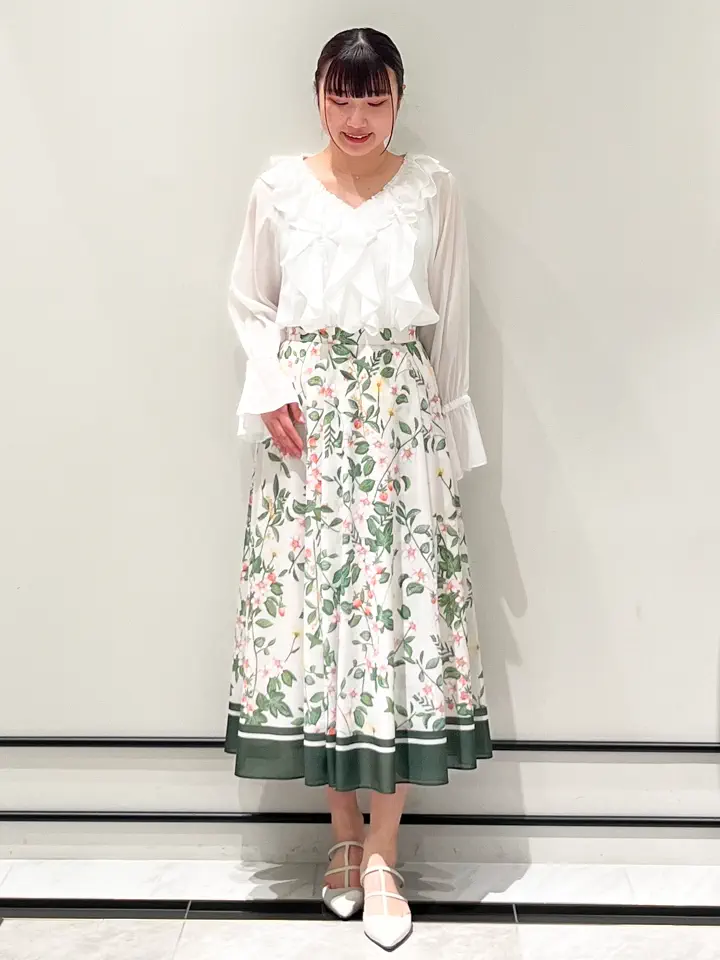 GRACE CONTINENTAL CHISAKO.S コーディネート画像