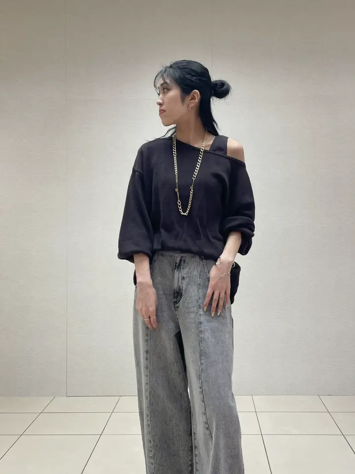 GRACE CONTINENTAL yoshi コーディネート画像