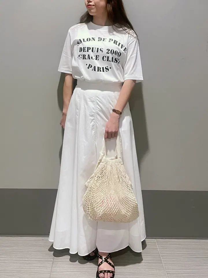 GRACE CONTINENTAL 細川　もなみ コーディネート画像