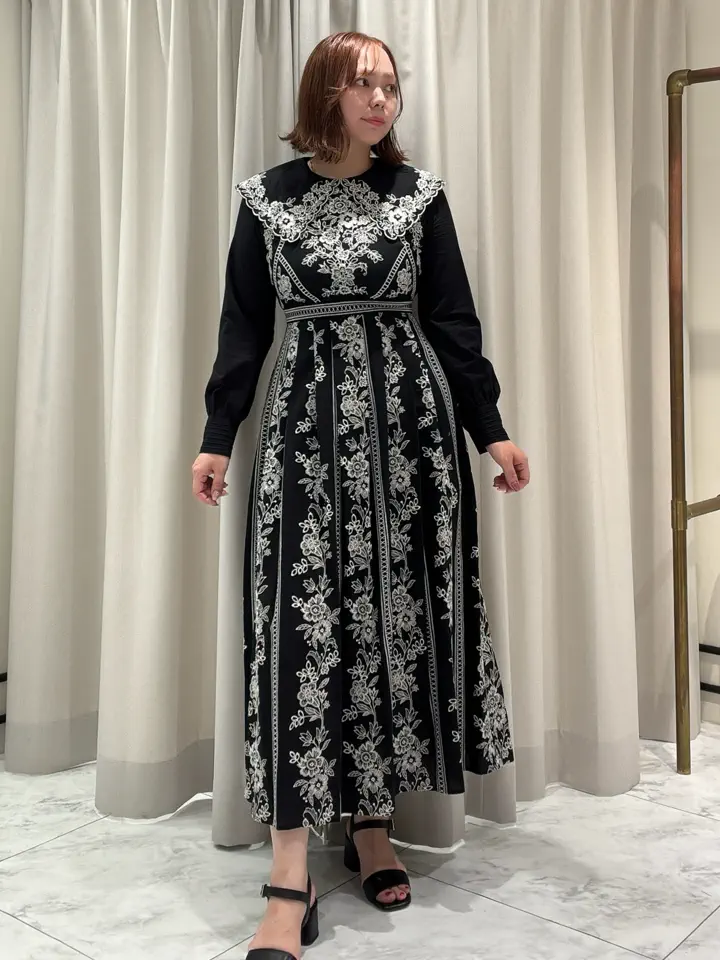 GRACE CONTINENTAL Izumi コーディネート画像