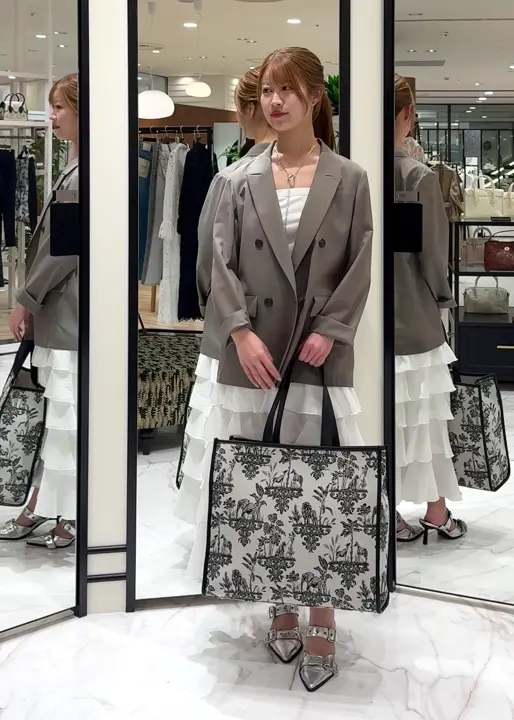 GRACE CONTINENTAL s.kondo コーディネート画像