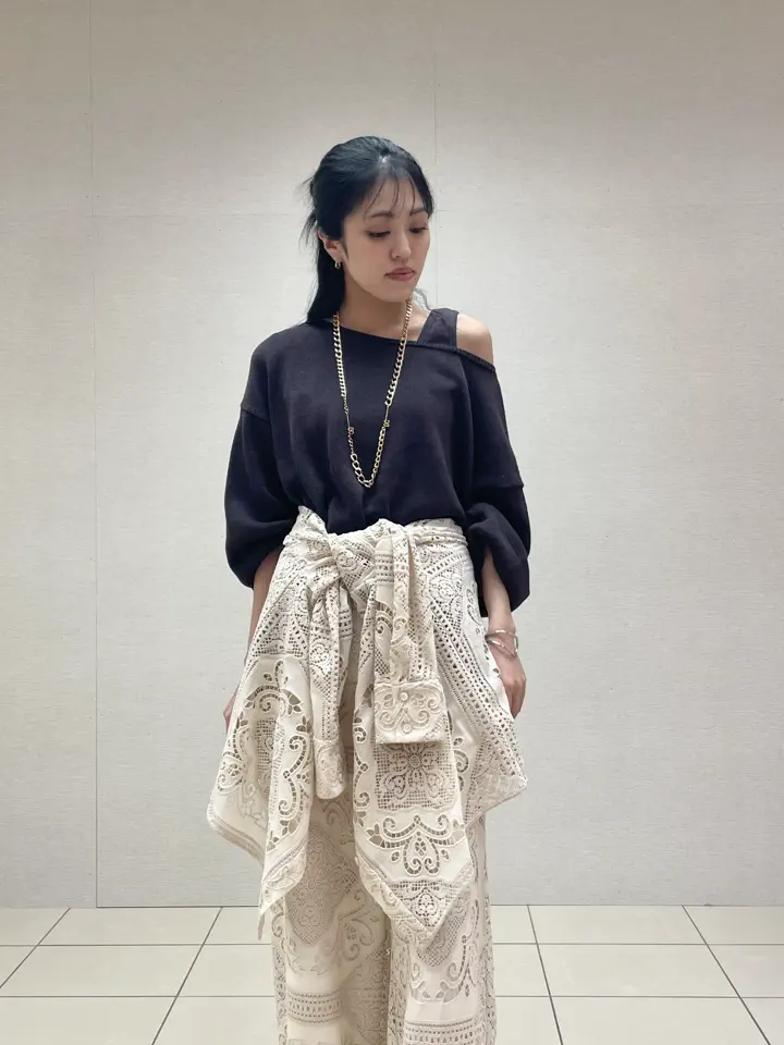 GRACE CONTINENTAL yoshi コーディネート画像