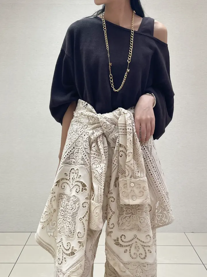 GRACE CONTINENTAL yoshi コーディネート画像