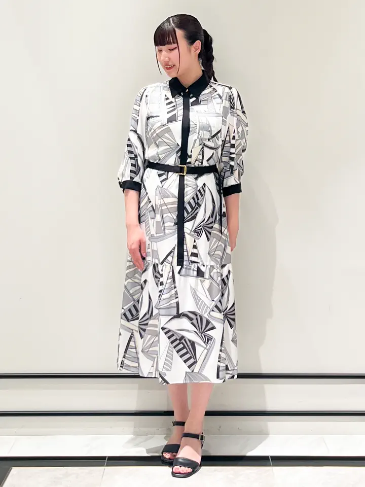 GRACE CONTINENTAL CHISAKO.S コーディネート画像