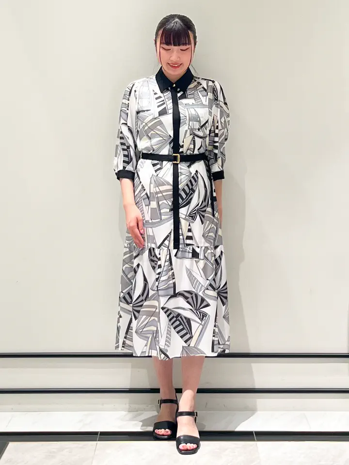 GRACE CONTINENTAL CHISAKO.S コーディネート画像