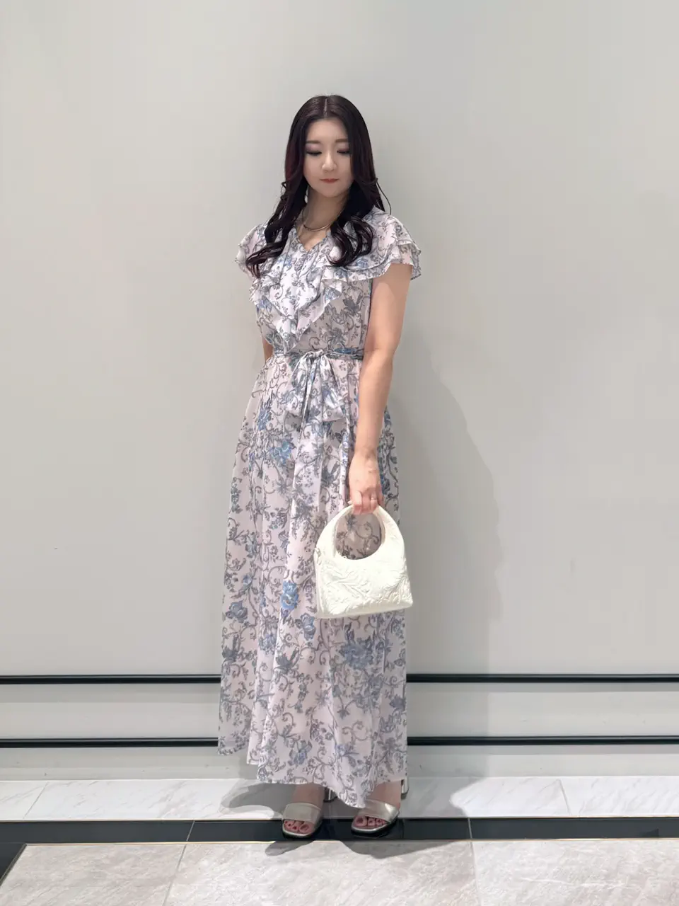 GRACE CONTINENTAL MOMOKO コーディネート画像