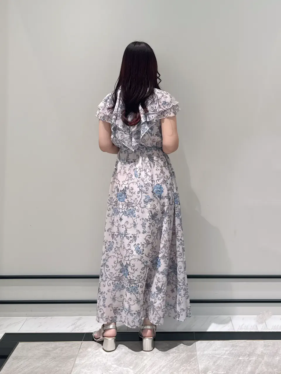 GRACE CONTINENTAL MOMOKO コーディネート画像