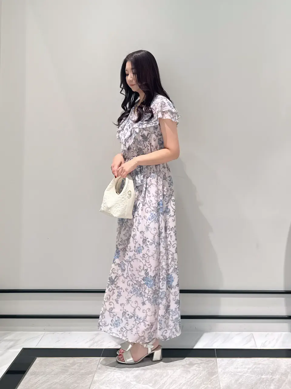 GRACE CONTINENTAL MOMOKO コーディネート画像