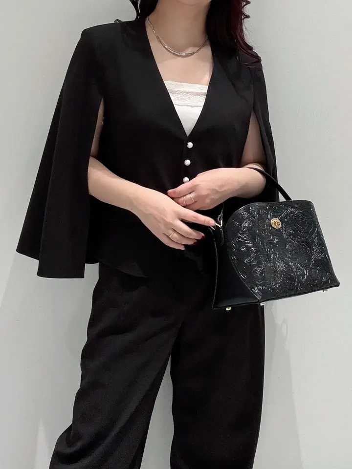 GRACE CONTINENTAL MOMOKO コーディネート画像