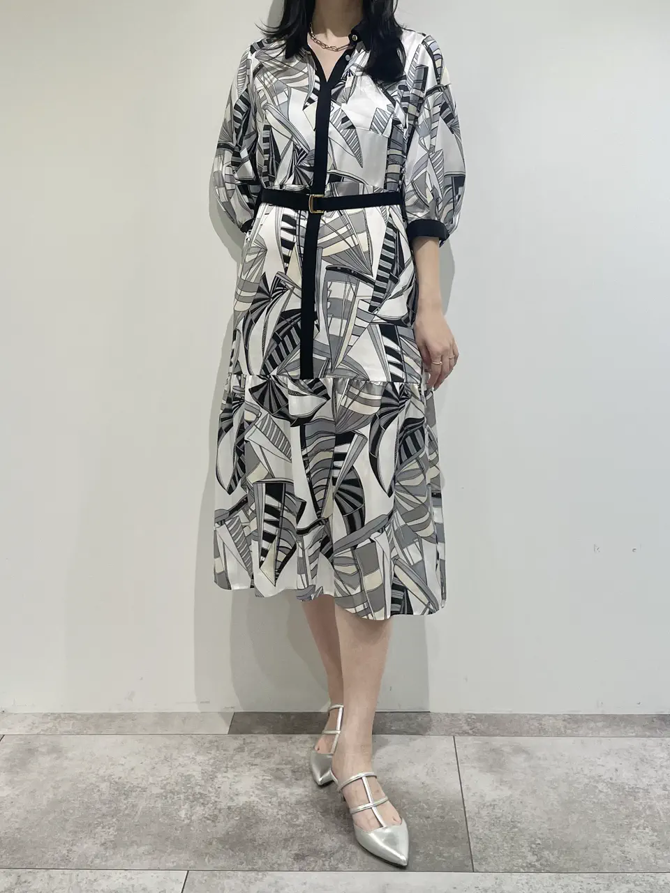 GRACE CONTINENTAL 端場 わかな コーディネート画像