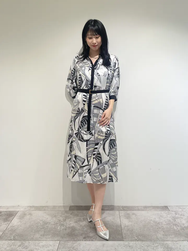 GRACE CONTINENTAL 端場 わかな コーディネート画像