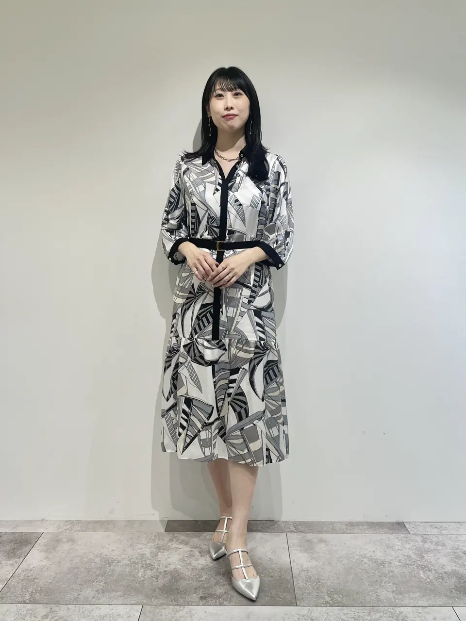 GRACE CONTINENTAL 端場 わかな コーディネート画像