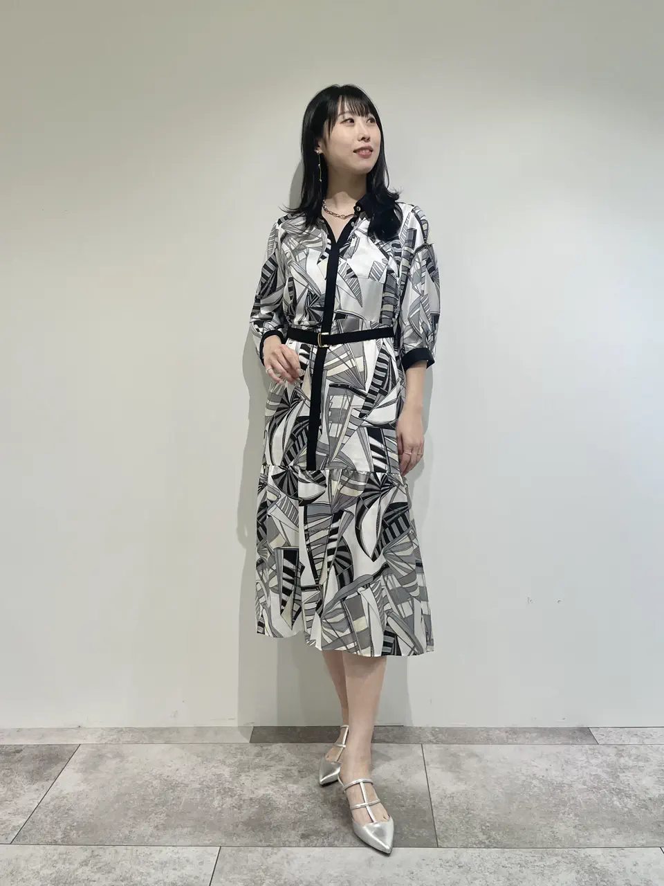 GRACE CONTINENTAL 端場 わかな コーディネート画像