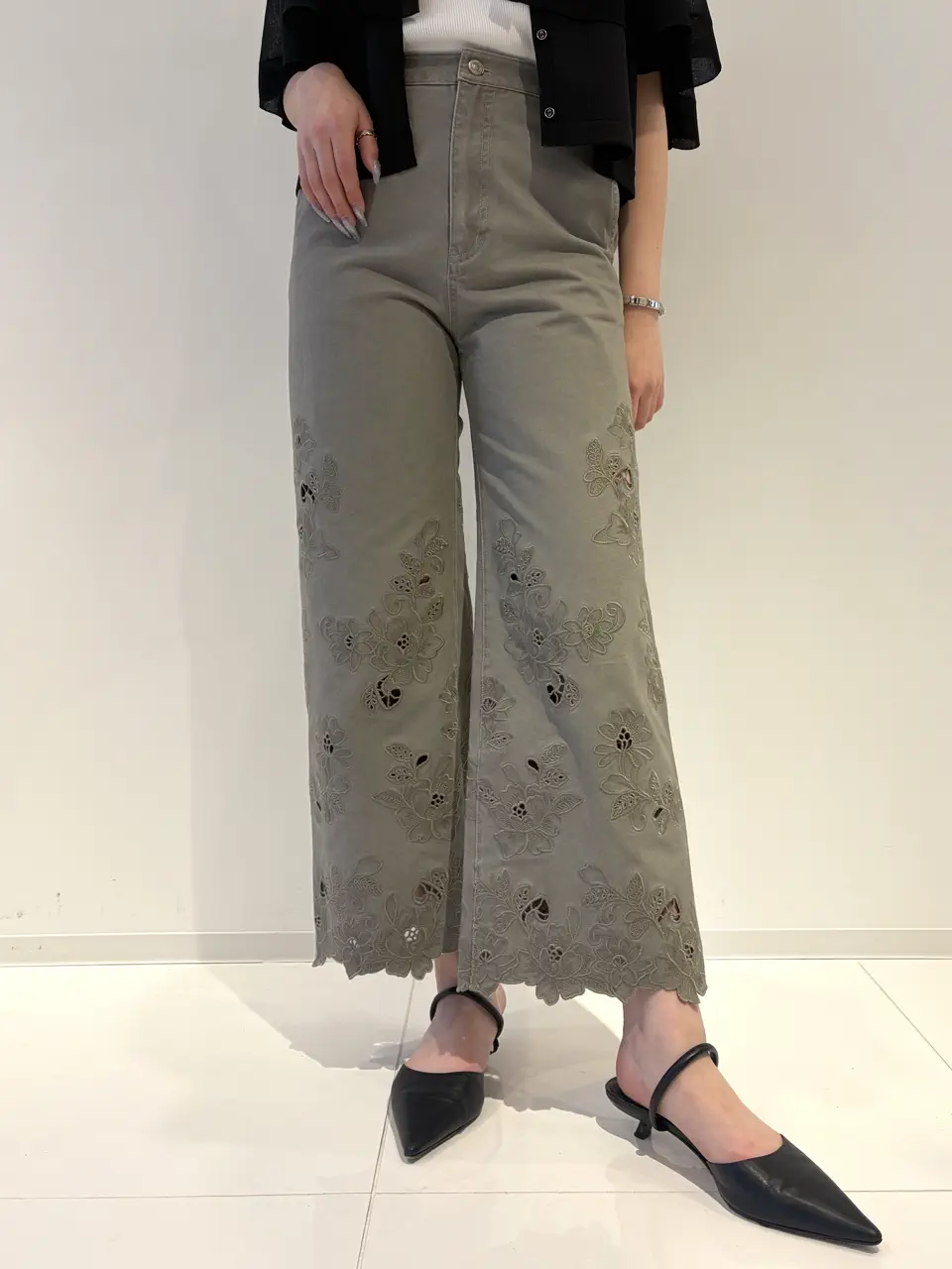 GRACE CONTINENTAL 𝙆𝙄𝙈𝙐 コーディネート画像