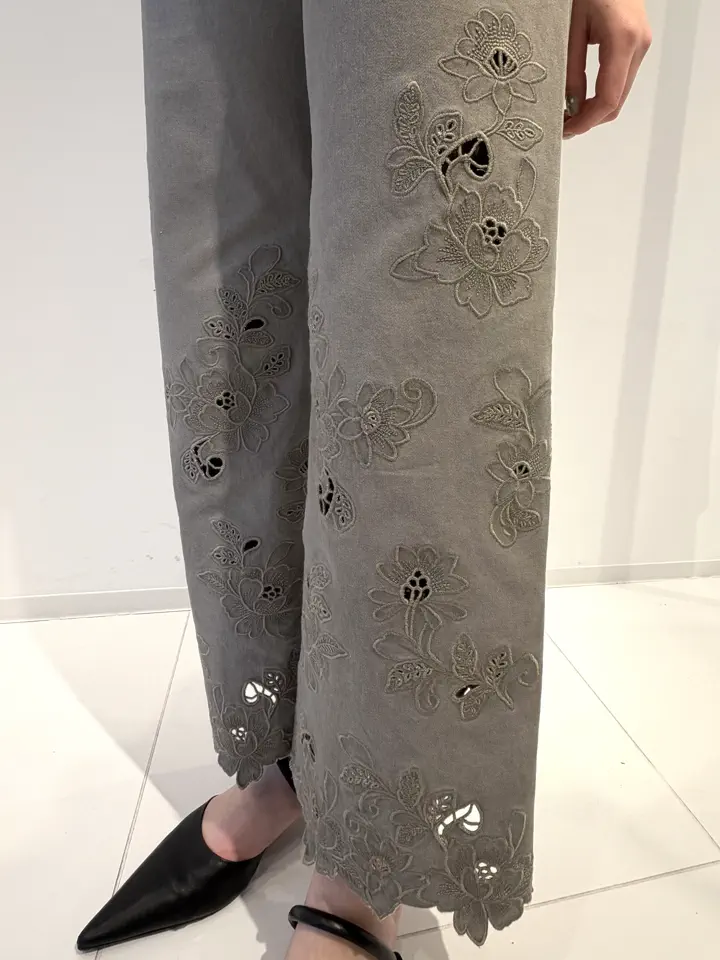 GRACE CONTINENTAL 𝙆𝙄𝙈𝙐 コーディネート画像