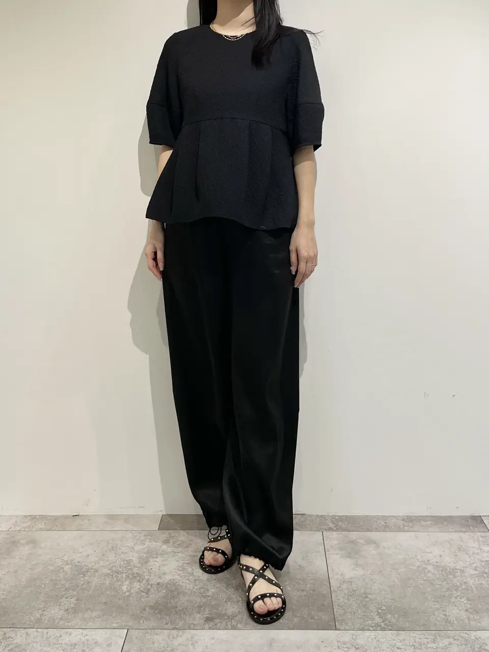 GRACE CONTINENTAL 端場 わかな コーディネート画像