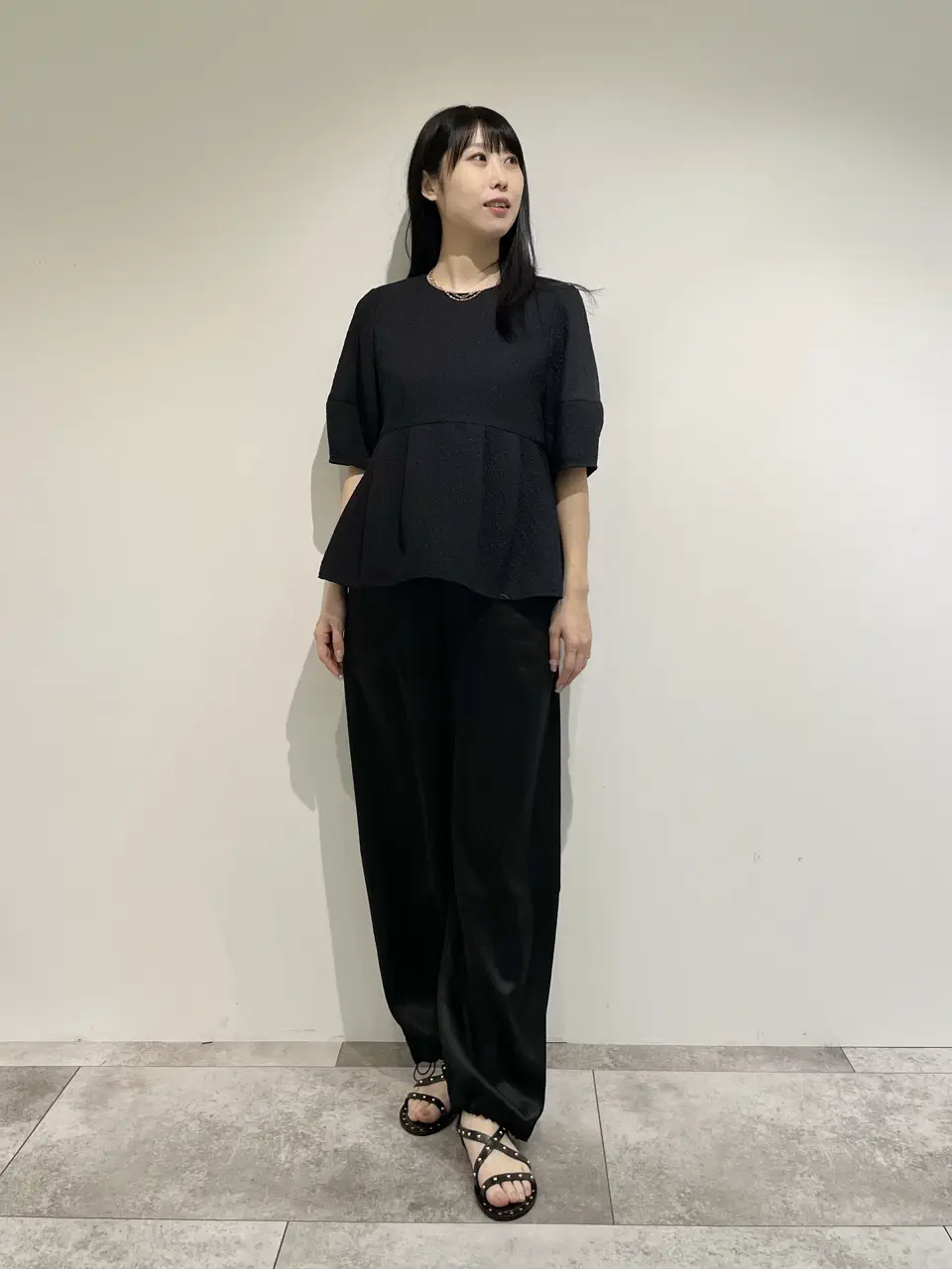 GRACE CONTINENTAL 端場 わかな コーディネート画像