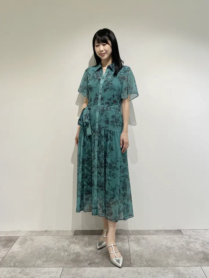 GRACE CONTINENTAL 端場 わかな コーディネート画像