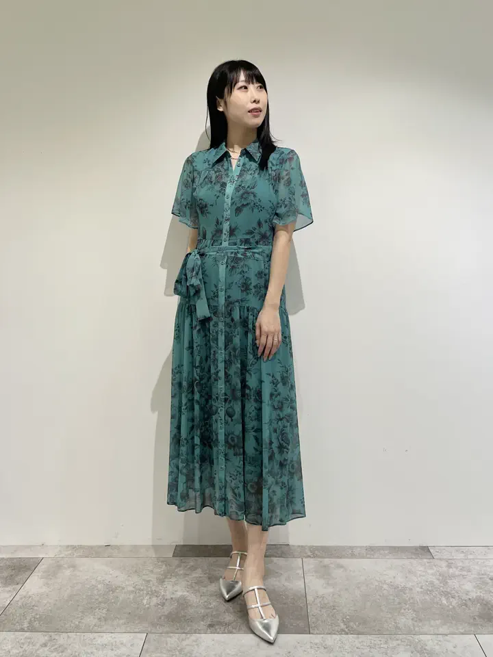 GRACE CONTINENTAL 端場 わかな コーディネート画像