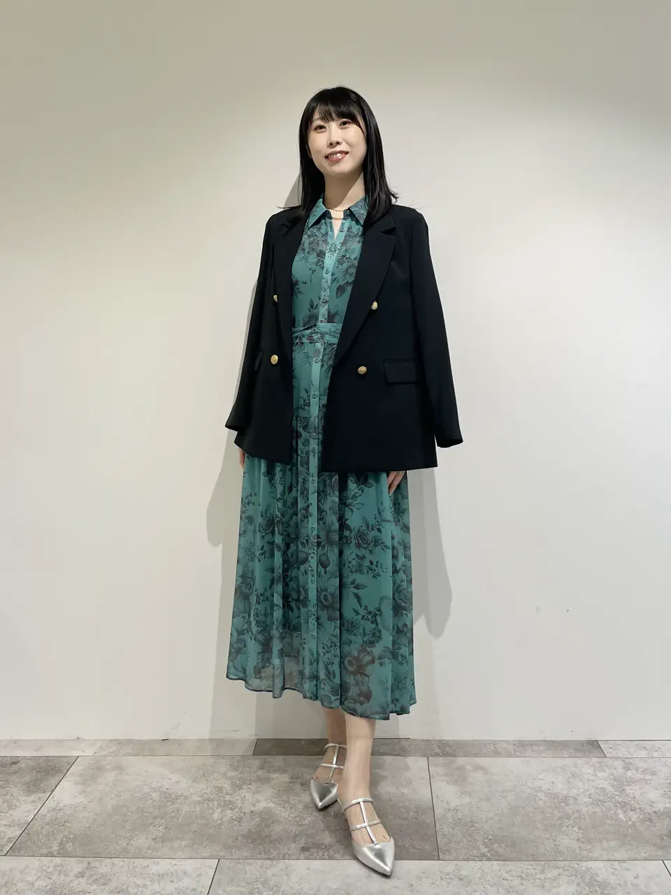 GRACE CONTINENTAL 端場 わかな コーディネート画像