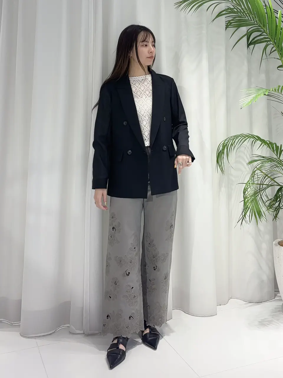 GRACE CONTINENTAL Hikaru Okada コーディネート画像