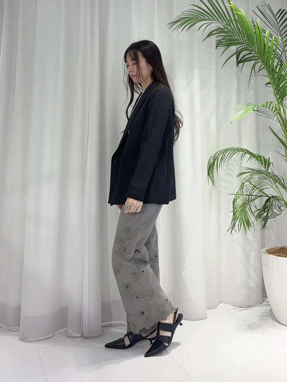 GRACE CONTINENTAL Hikaru Okada コーディネート画像