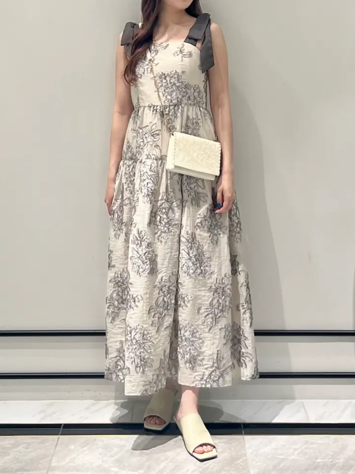 GRACE CONTINENTAL RIKO コーディネート画像