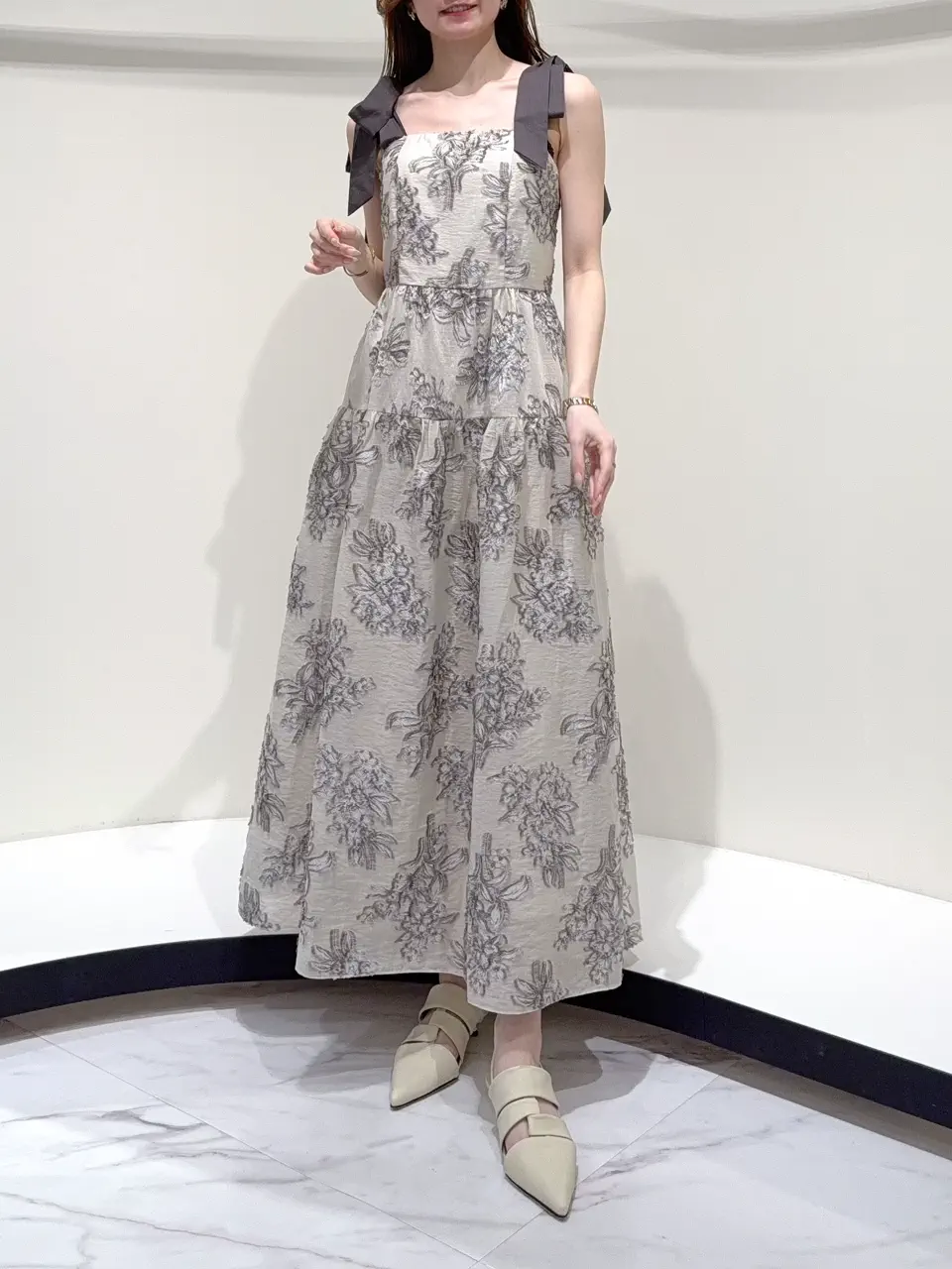 GRACE CONTINENTAL Suzuka コーディネート画像