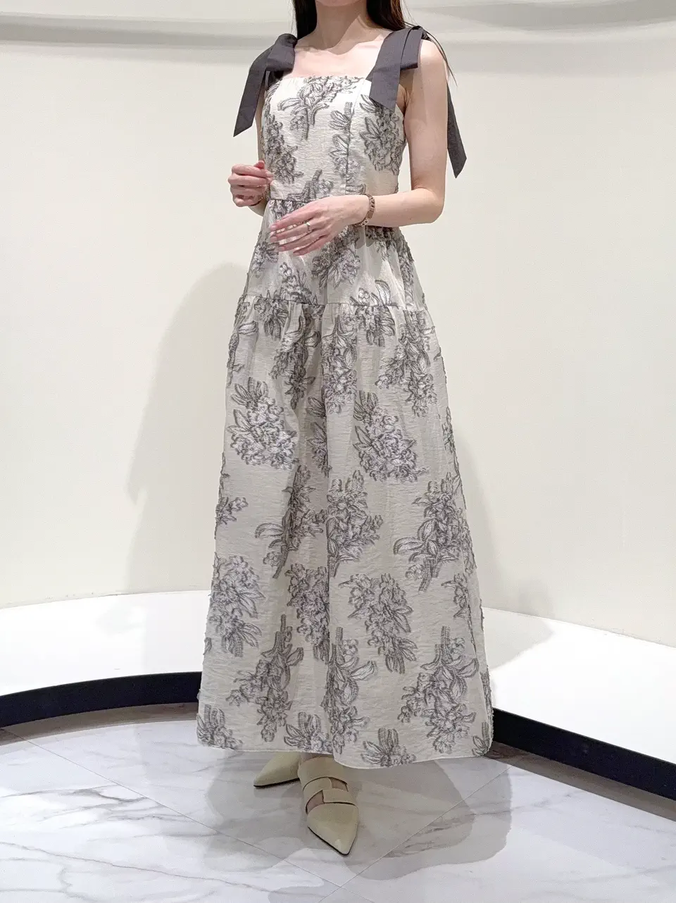 GRACE CONTINENTAL Suzuka コーディネート画像