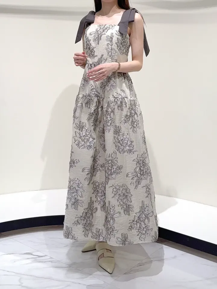 GRACE CONTINENTAL Suzuka コーディネート画像
