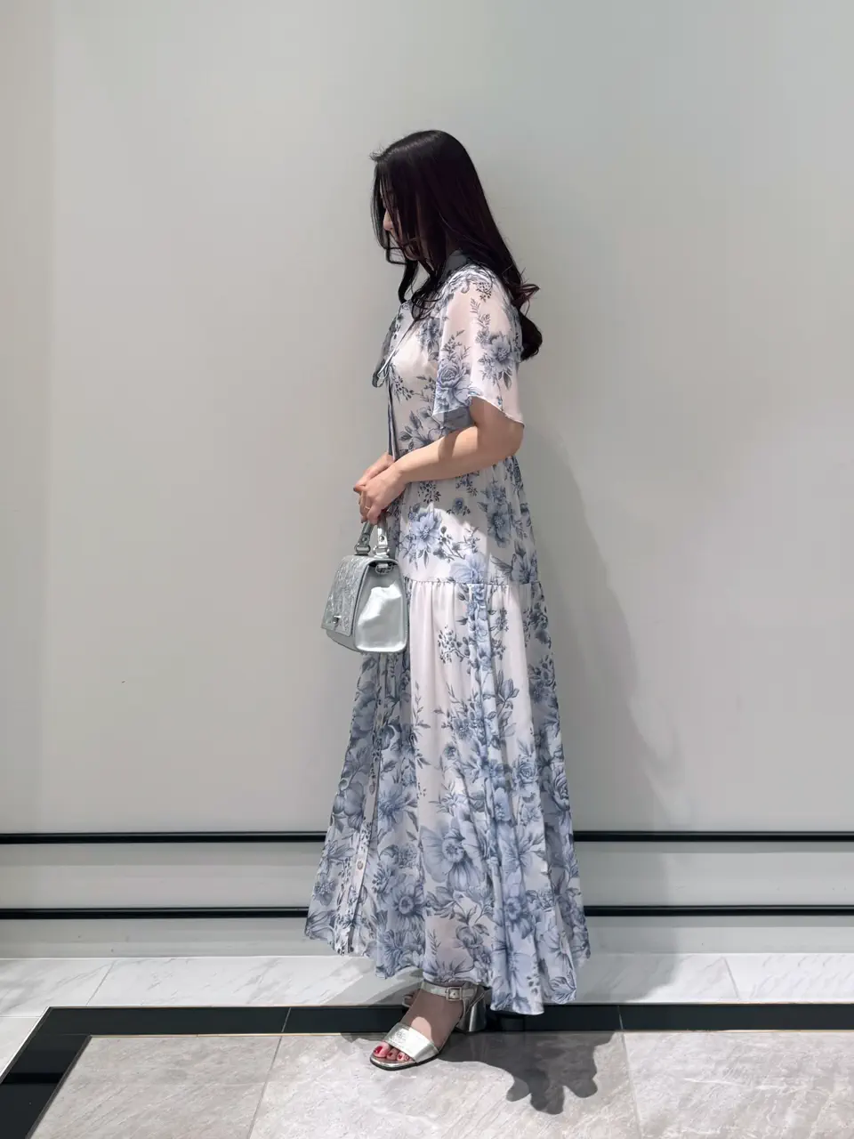 GRACE CONTINENTAL MOMOKO コーディネート画像