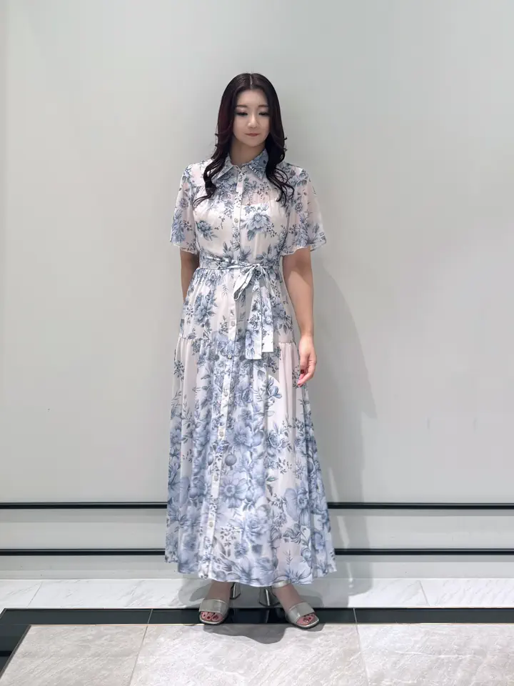 GRACE CONTINENTAL MOMOKO コーディネート画像