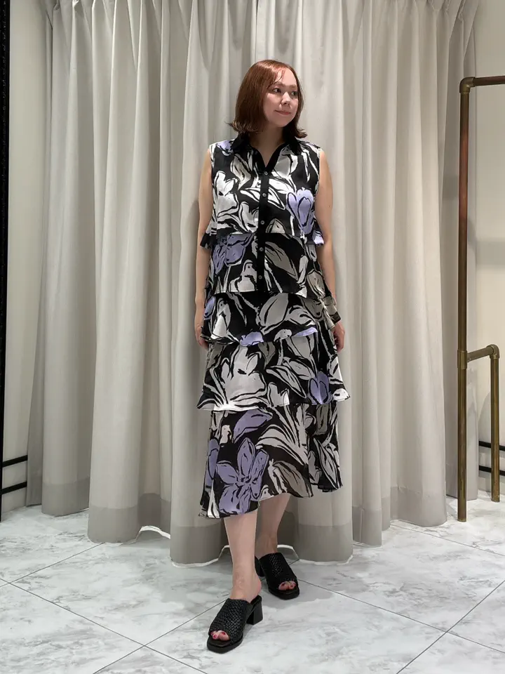 GRACE CONTINENTAL Izumi コーディネート画像