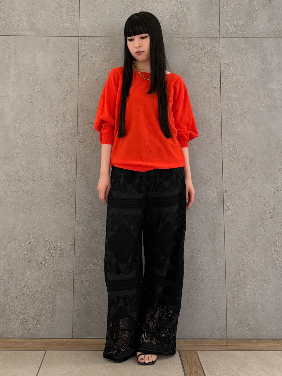  anri コーディネート画像