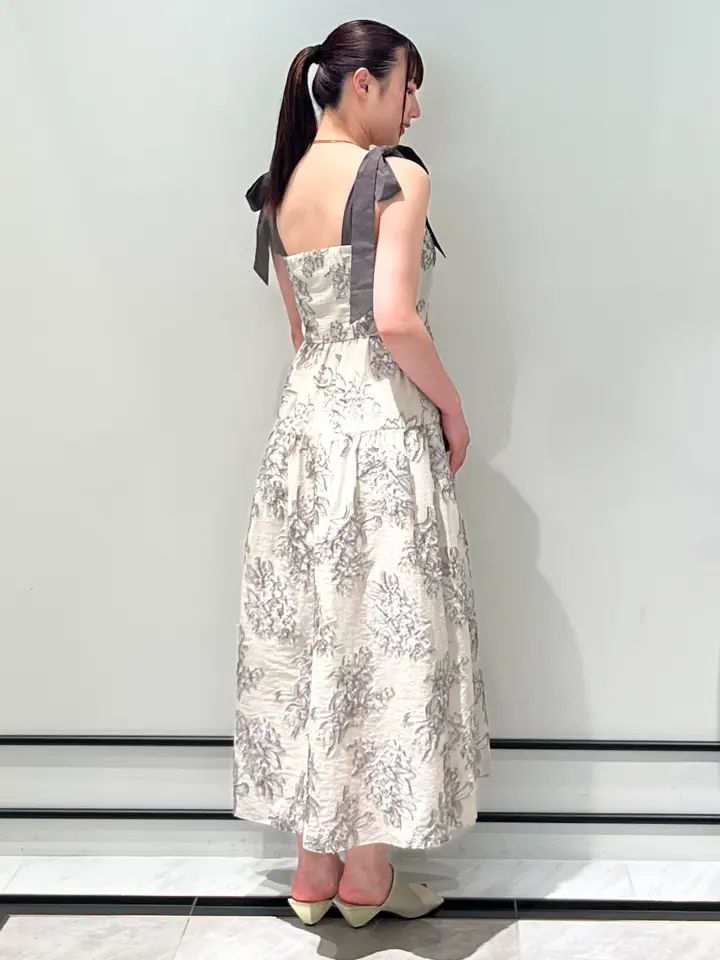 GRACE CONTINENTAL CHISAKO.S コーディネート画像