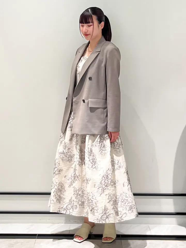 GRACE CONTINENTAL CHISAKO.S コーディネート画像