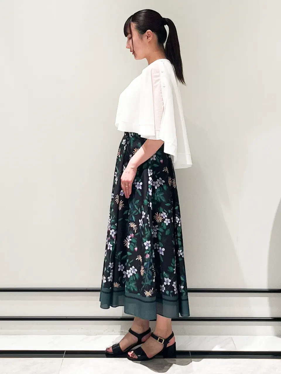 GRACE CONTINENTAL CHISAKO.S コーディネート画像