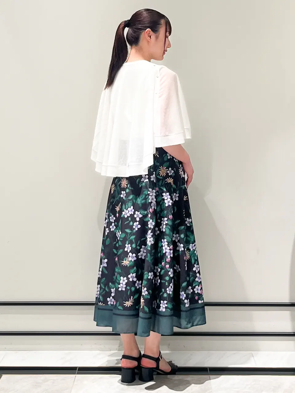 GRACE CONTINENTAL CHISAKO.S コーディネート画像