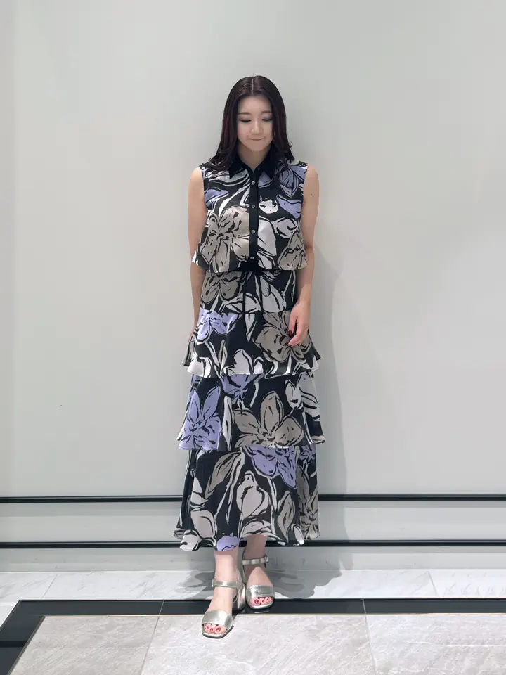 GRACE CONTINENTAL MOMOKO コーディネート画像