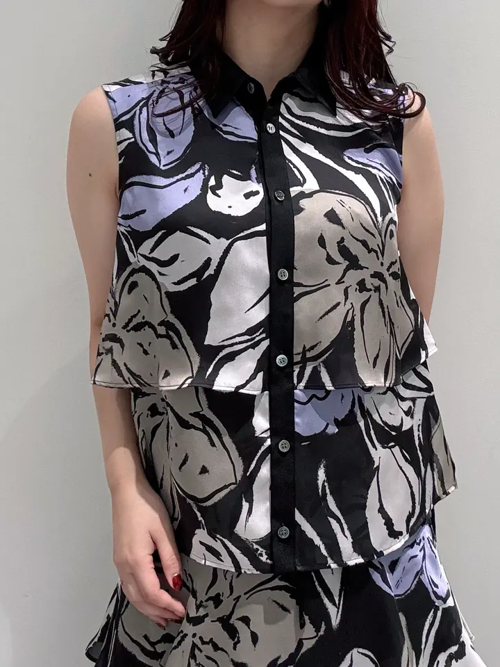 GRACE CONTINENTAL MOMOKO コーディネート画像