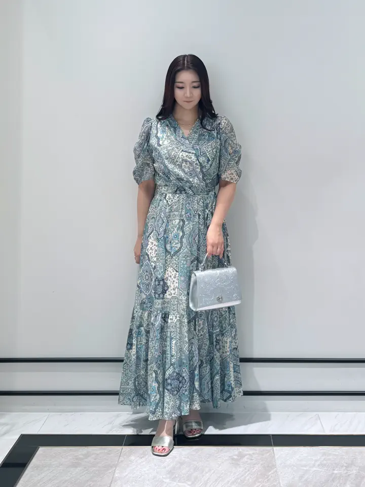 GRACE CONTINENTAL MOMOKO コーディネート画像