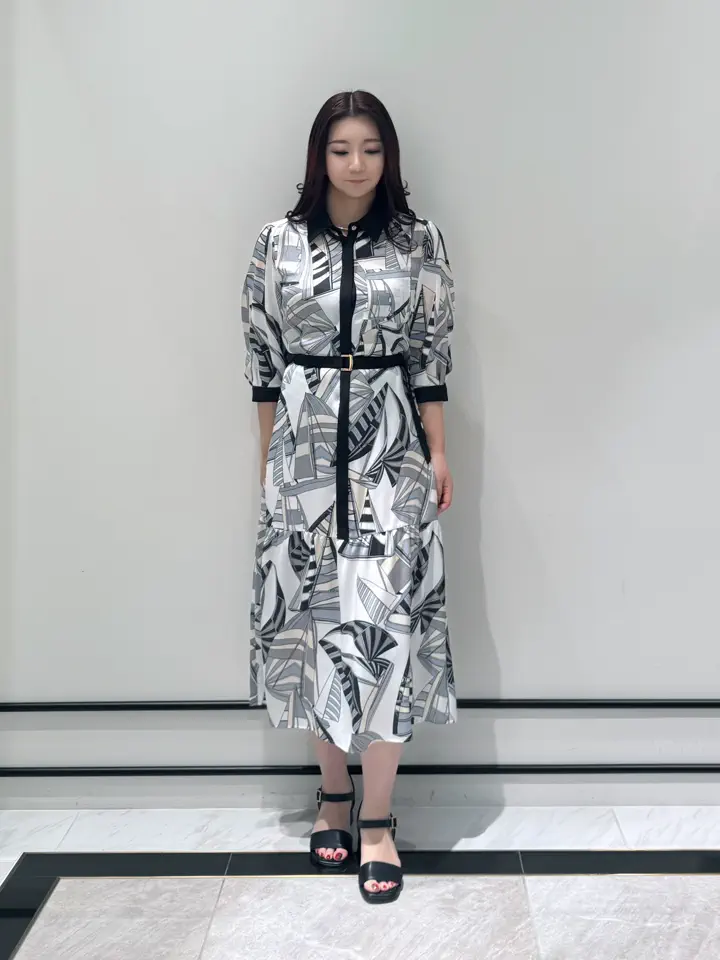 GRACE CONTINENTAL MOMOKO コーディネート画像