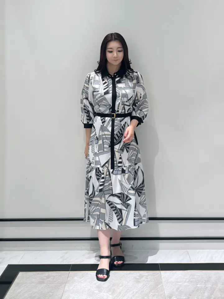 GRACE CONTINENTAL MOMOKO コーディネート画像