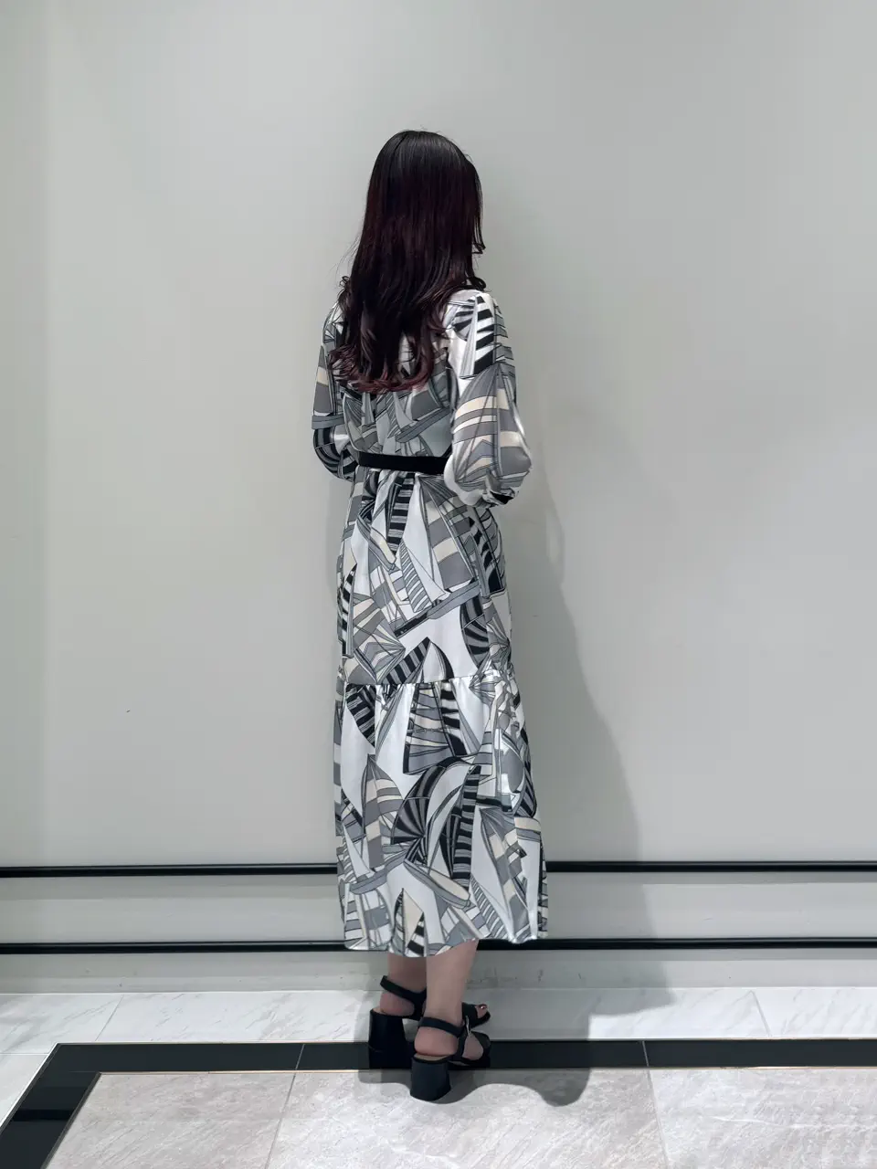 GRACE CONTINENTAL MOMOKO コーディネート画像