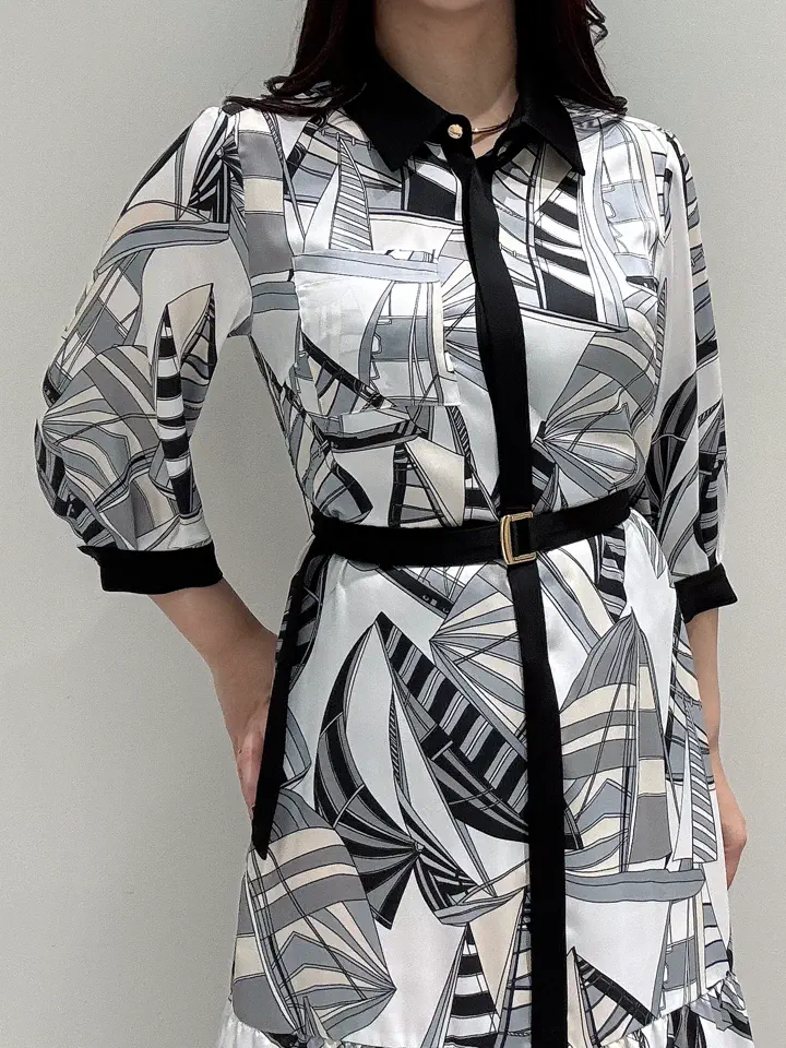 GRACE CONTINENTAL MOMOKO コーディネート画像