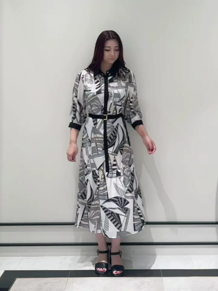 GRACE CONTINENTAL MOMOKO コーディネート画像