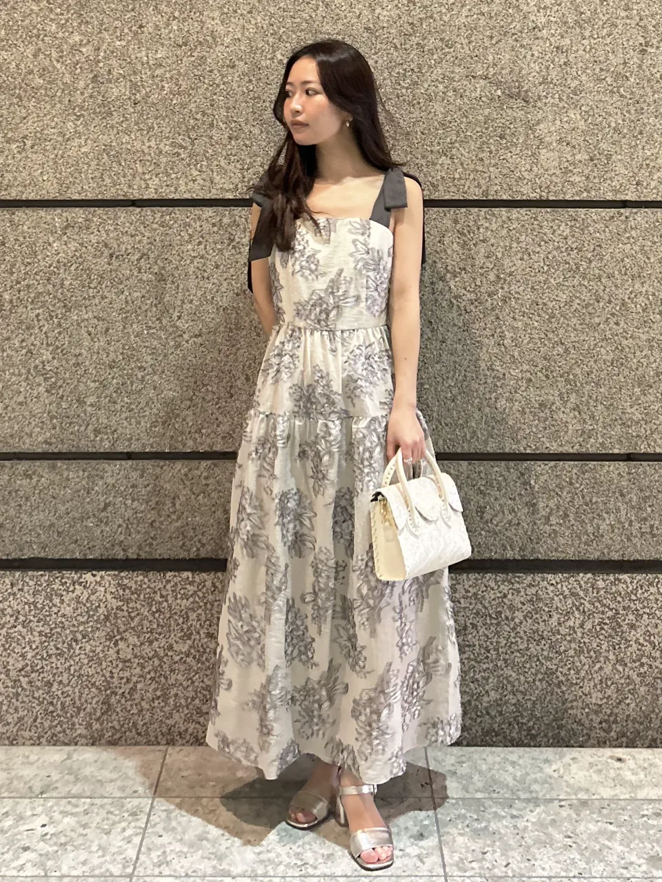  ERINA KATO コーディネート画像