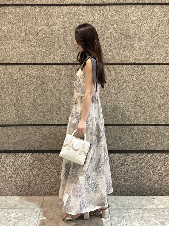 GRACE CONTINENTAL ERINA KATO コーディネート画像