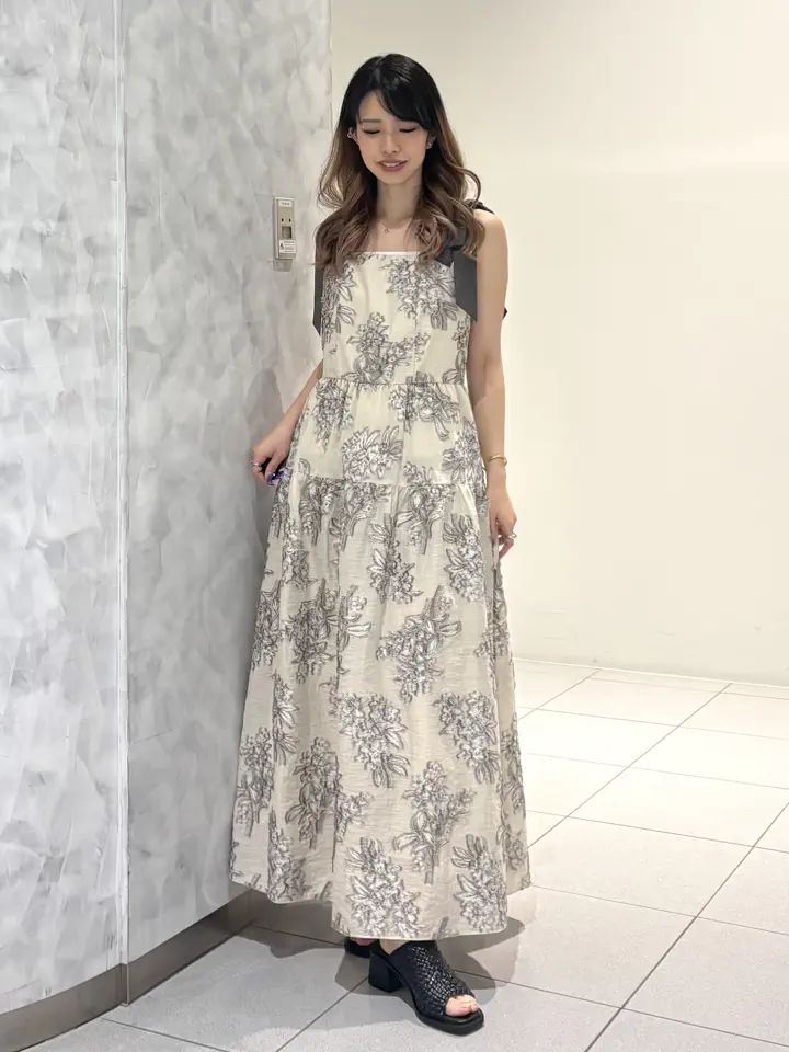 GRACE CONTINENTAL FUKUSHIMA YURIE コーディネート画像