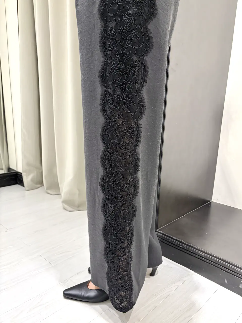 GRACE CONTINENTAL 亀田 未希 コーディネート画像